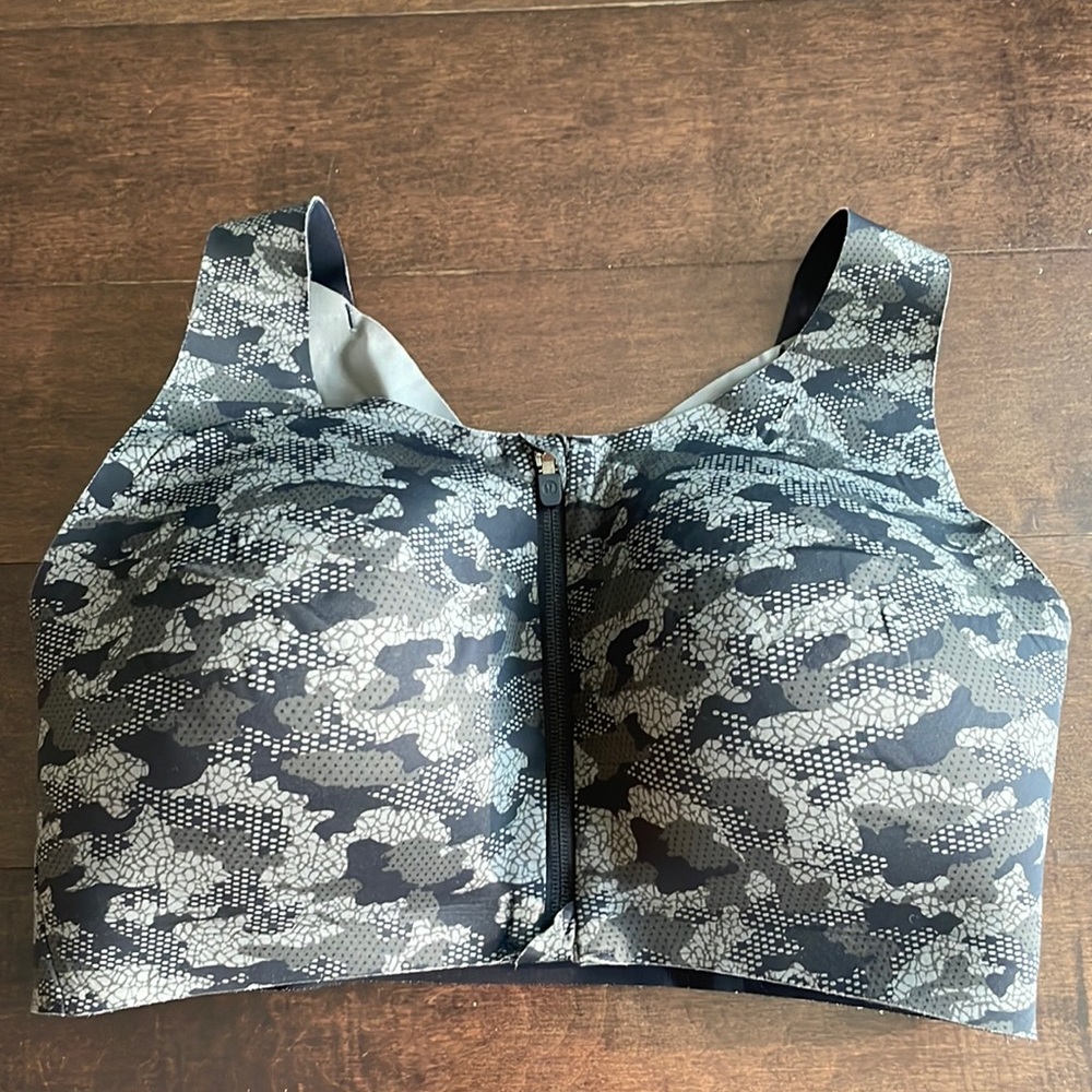 Enlite Lululemon sports bra